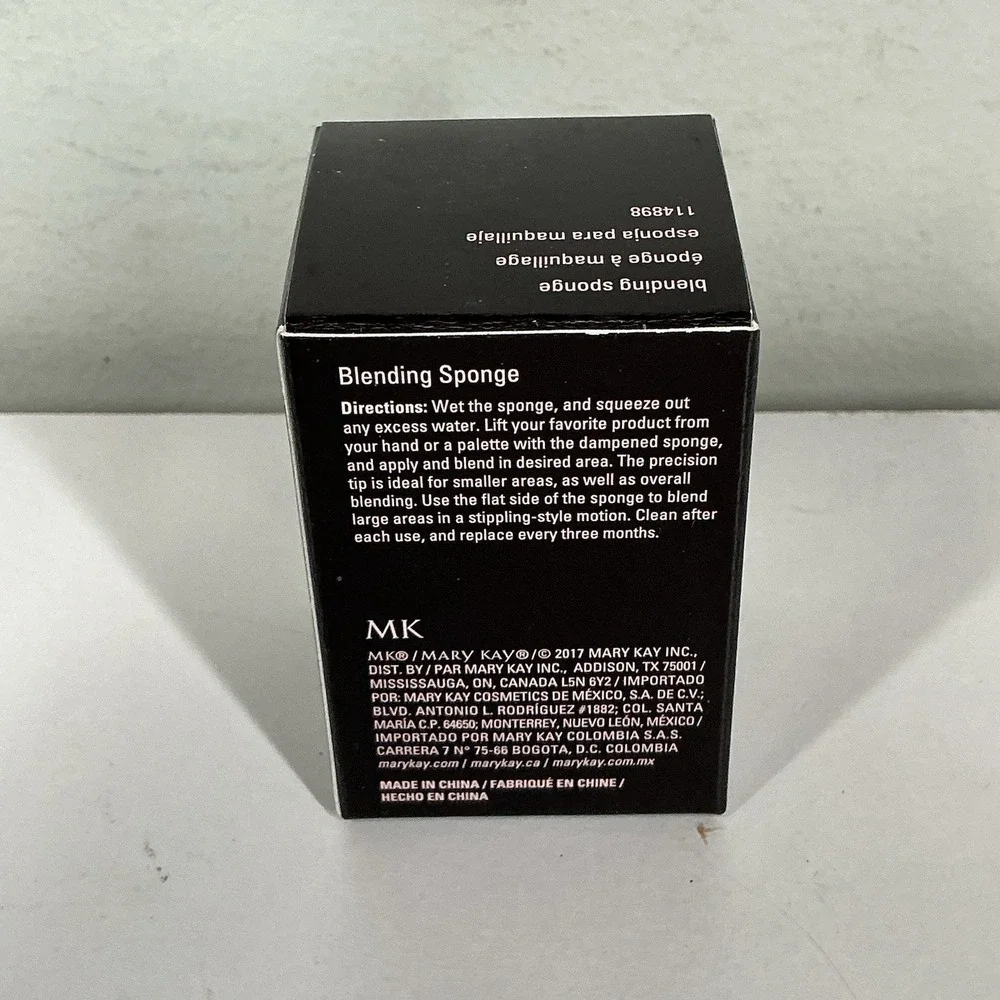 MARY KAY Blending Sponge‎ 114898 New